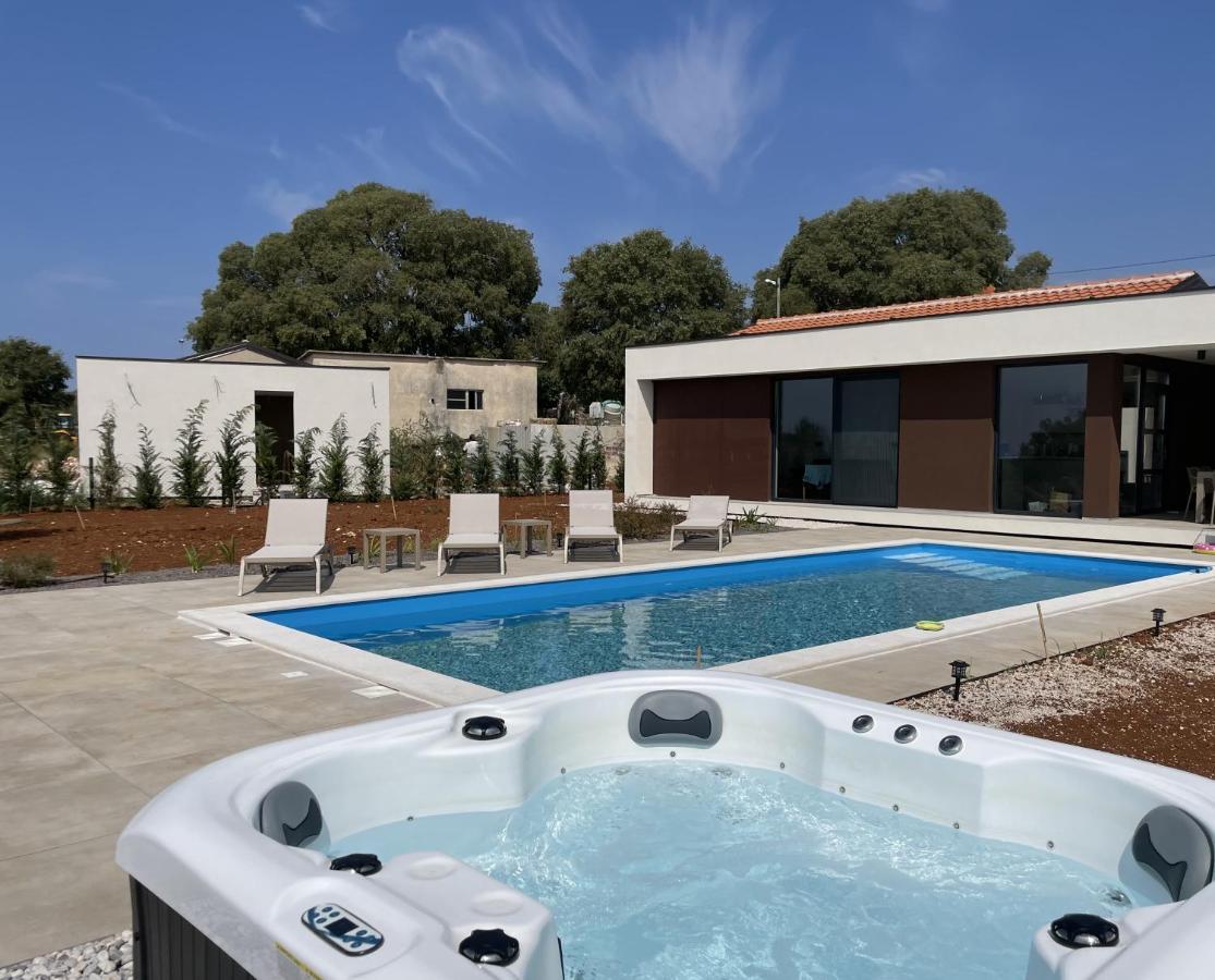 Villa Moderna San Lorenzo Orbanici Exterior photo